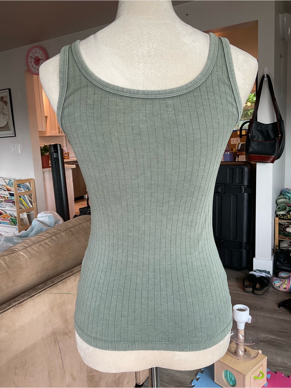 🐛Aerie Sage Green Ribbed Scoop Neck Tank Top Size XS Loungewear - Picture 2 of 4